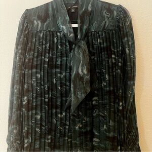 Chic Black and Green long sleeve Blouse